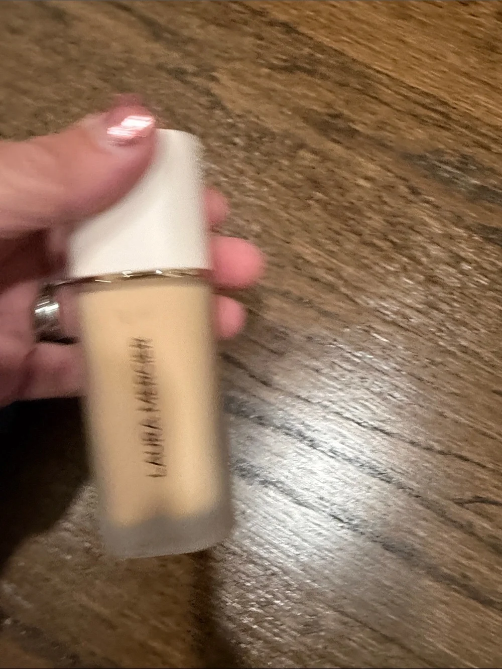 Laura Mercier Real Flawless Weightless Perfecting Foundation - 2N1 Cashew